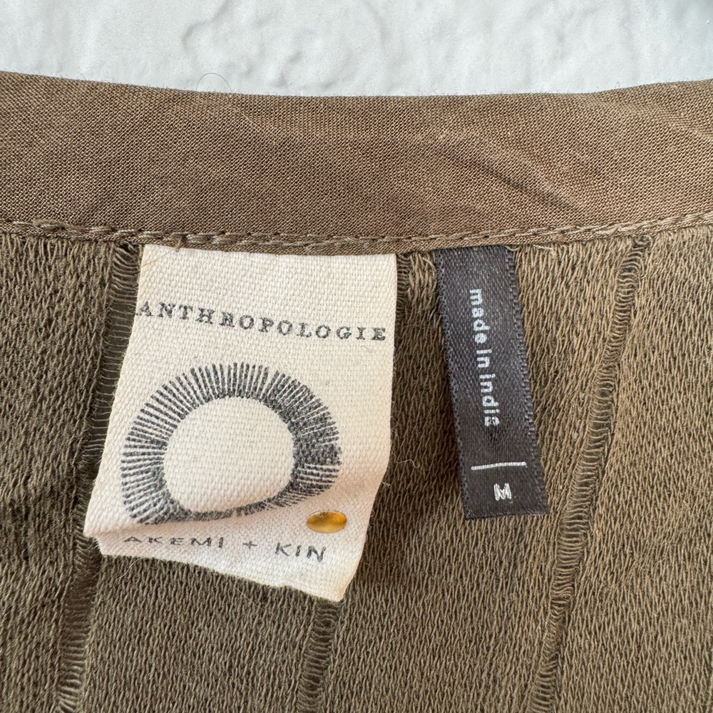 ANTHROPOLOGIE AKEMI KIN EMBROIDERED TOP MEDIUM - Picture 3 of 5